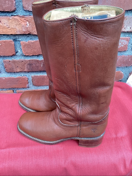 Frye Cognac Leather  Riding Boots men’s size 8 D or women size 9 1/2 main image 4